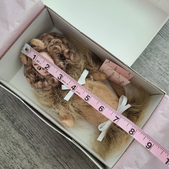 Madame Alexander “Cowardly Lion” Collectible Doll Style 64410 Wizard of Oz - Picture 9 of 11